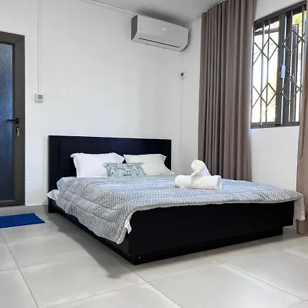 Seasons Break Apartment Pereybere Pereybere Beach Exterior photo
